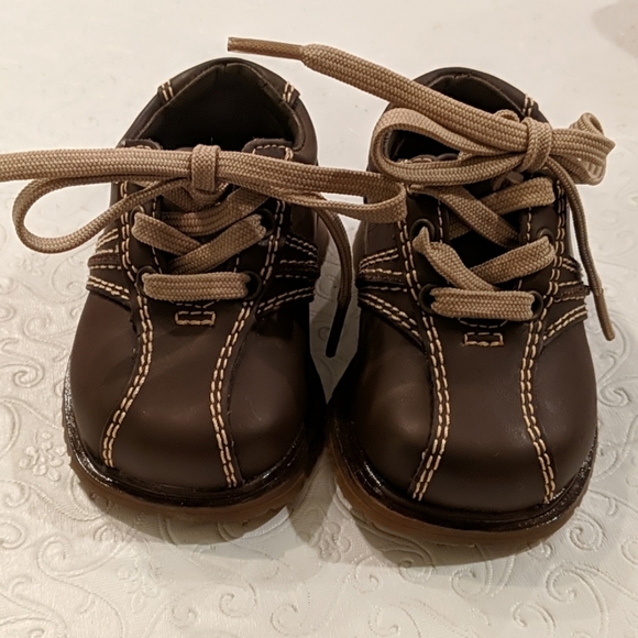 GYMBOREE BROWN DRESS SHOE 1 MONTH - Picture 3 of 7